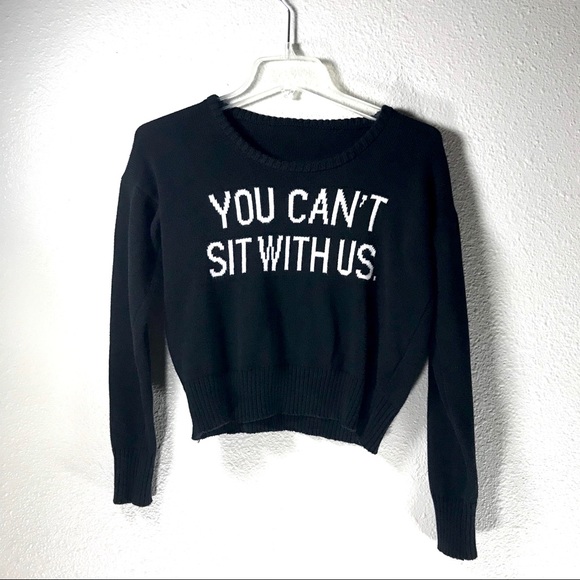 Sweaters - Crop top sweater